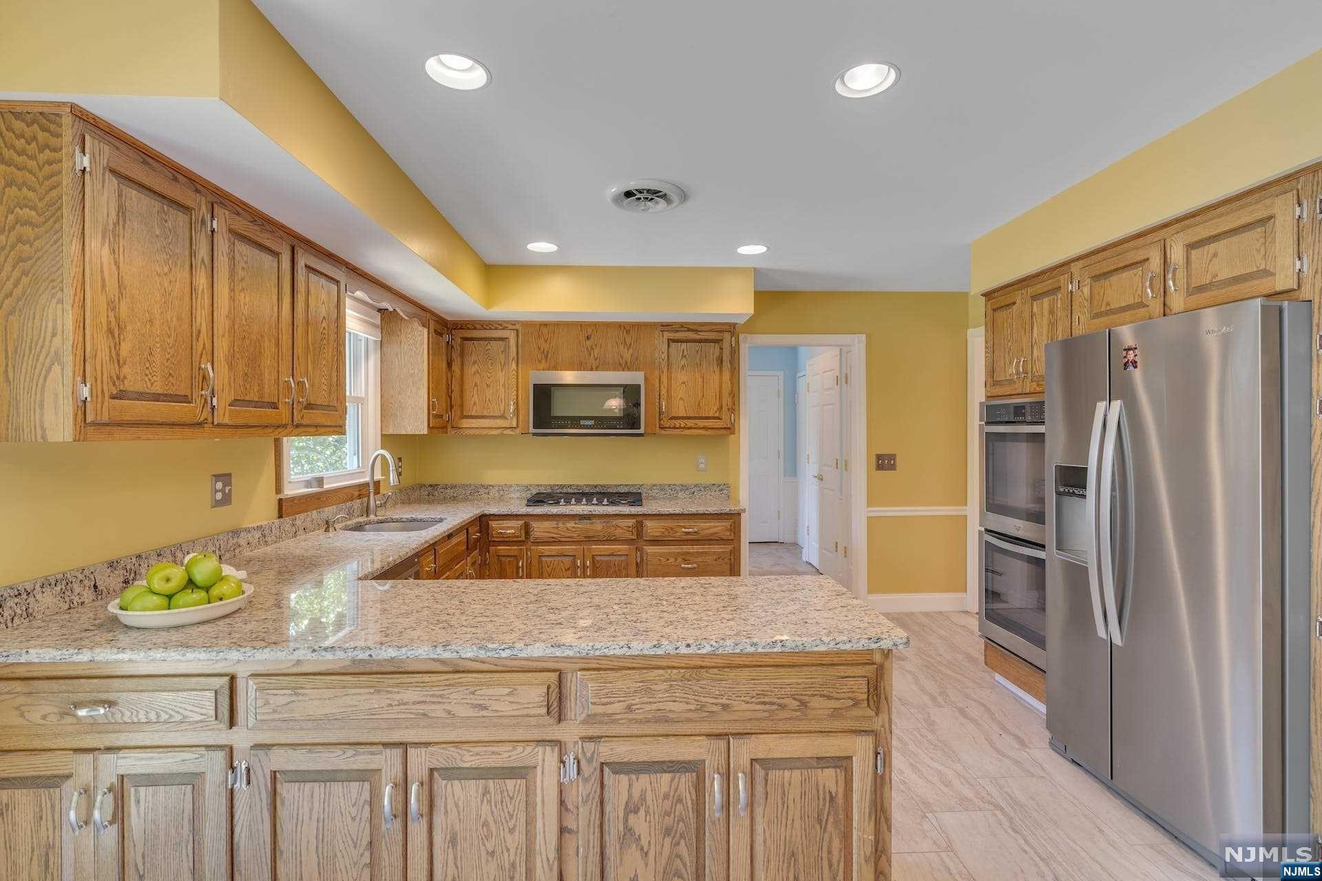 19 Thornhill Drive