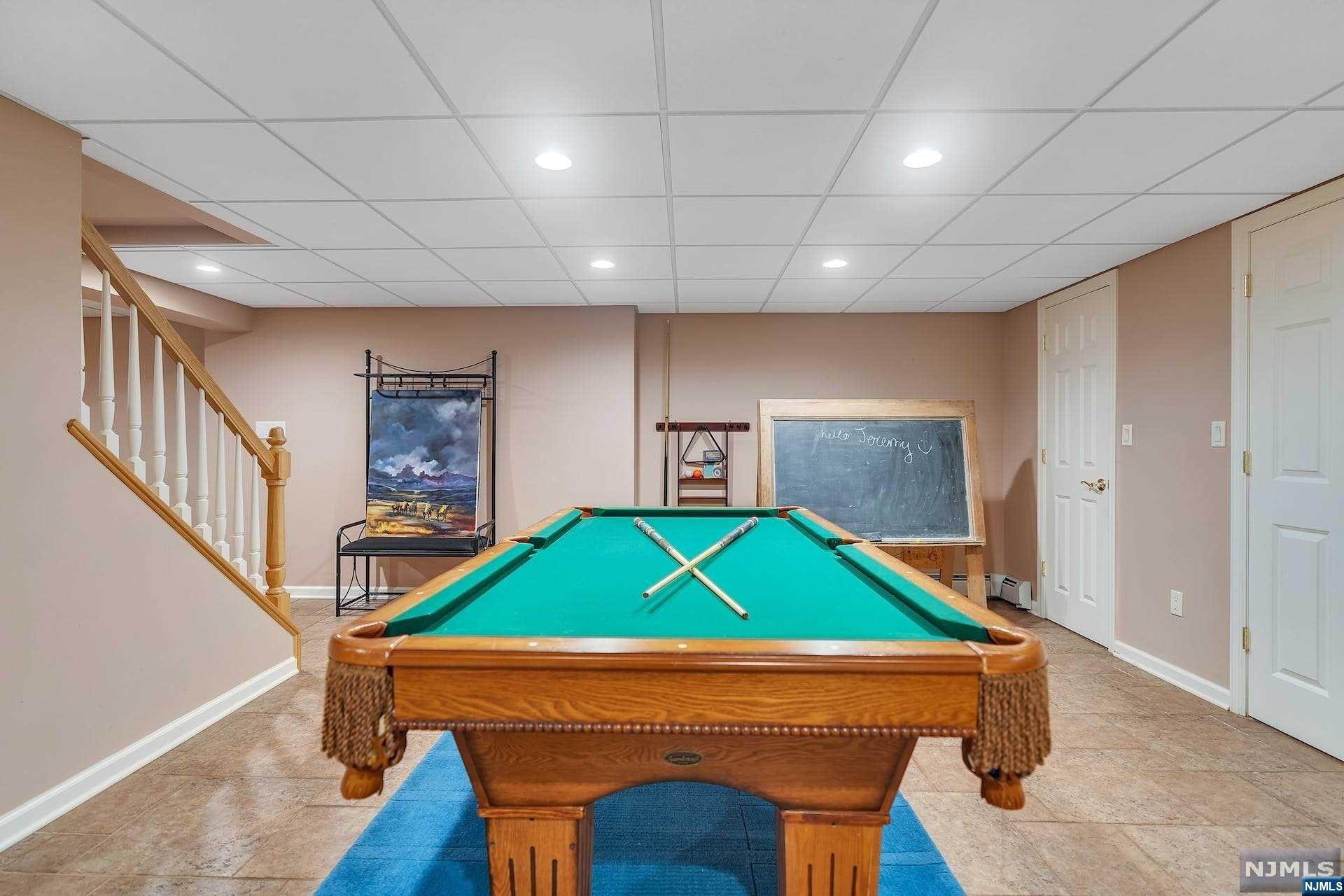 372 Carriage Lane