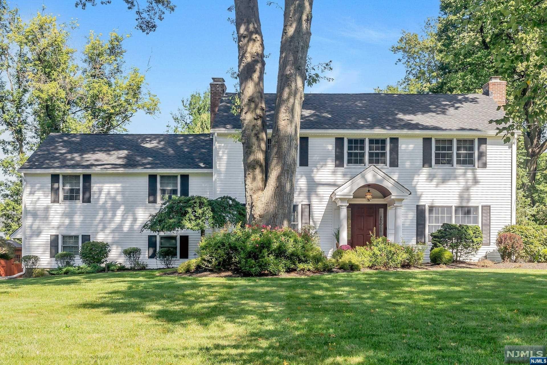 372 Carriage Lane