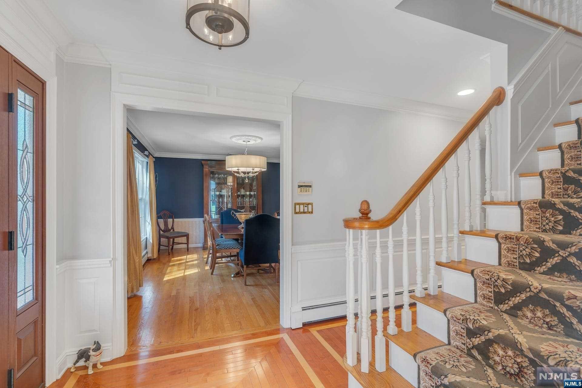 372 Carriage Lane