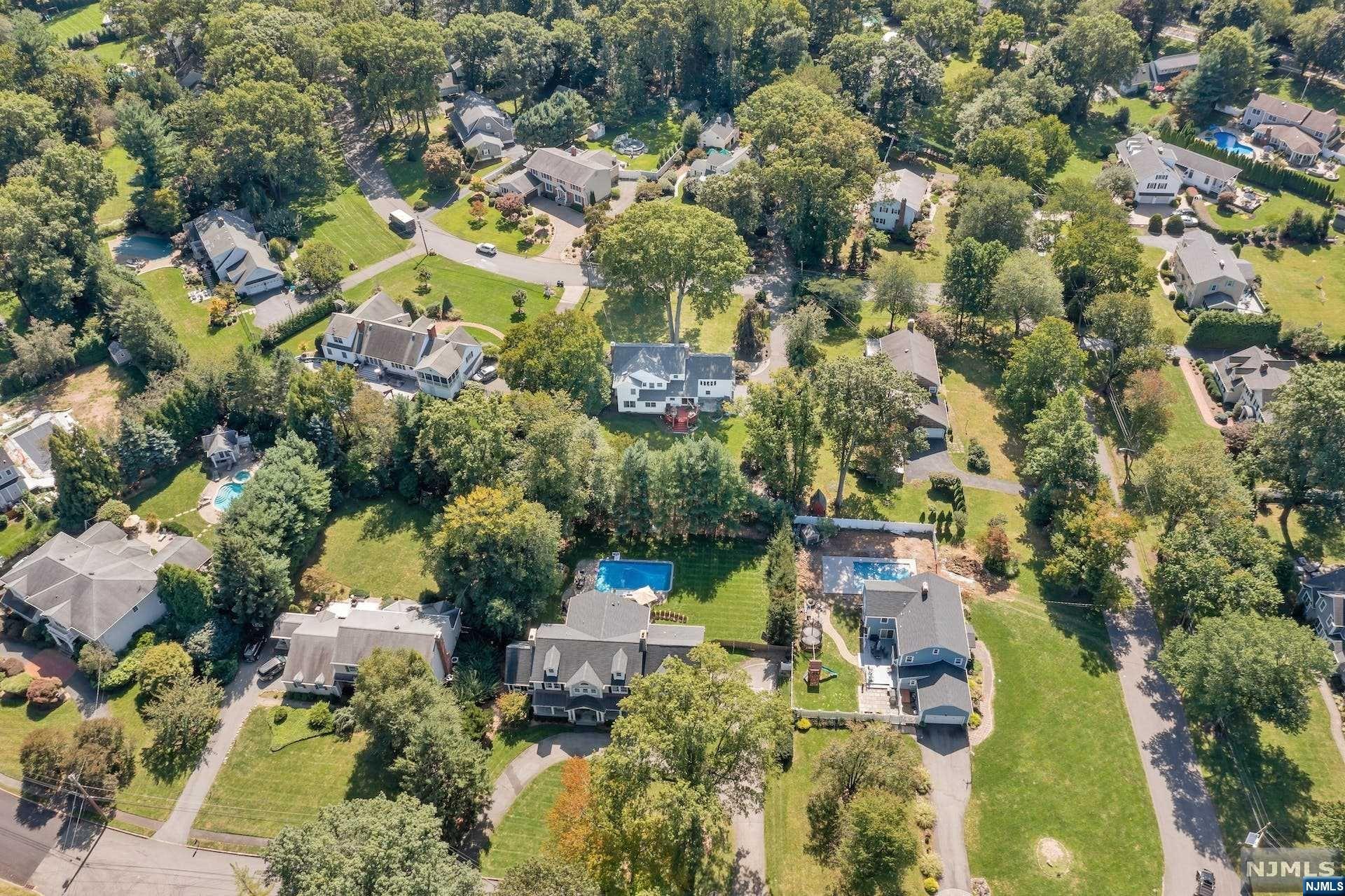 372 Carriage Lane