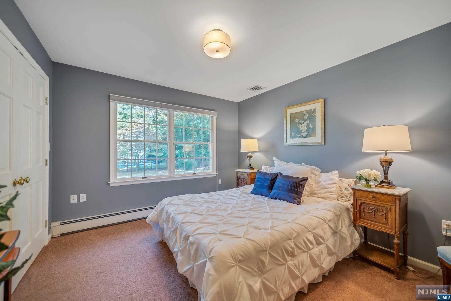372 Carriage Lane