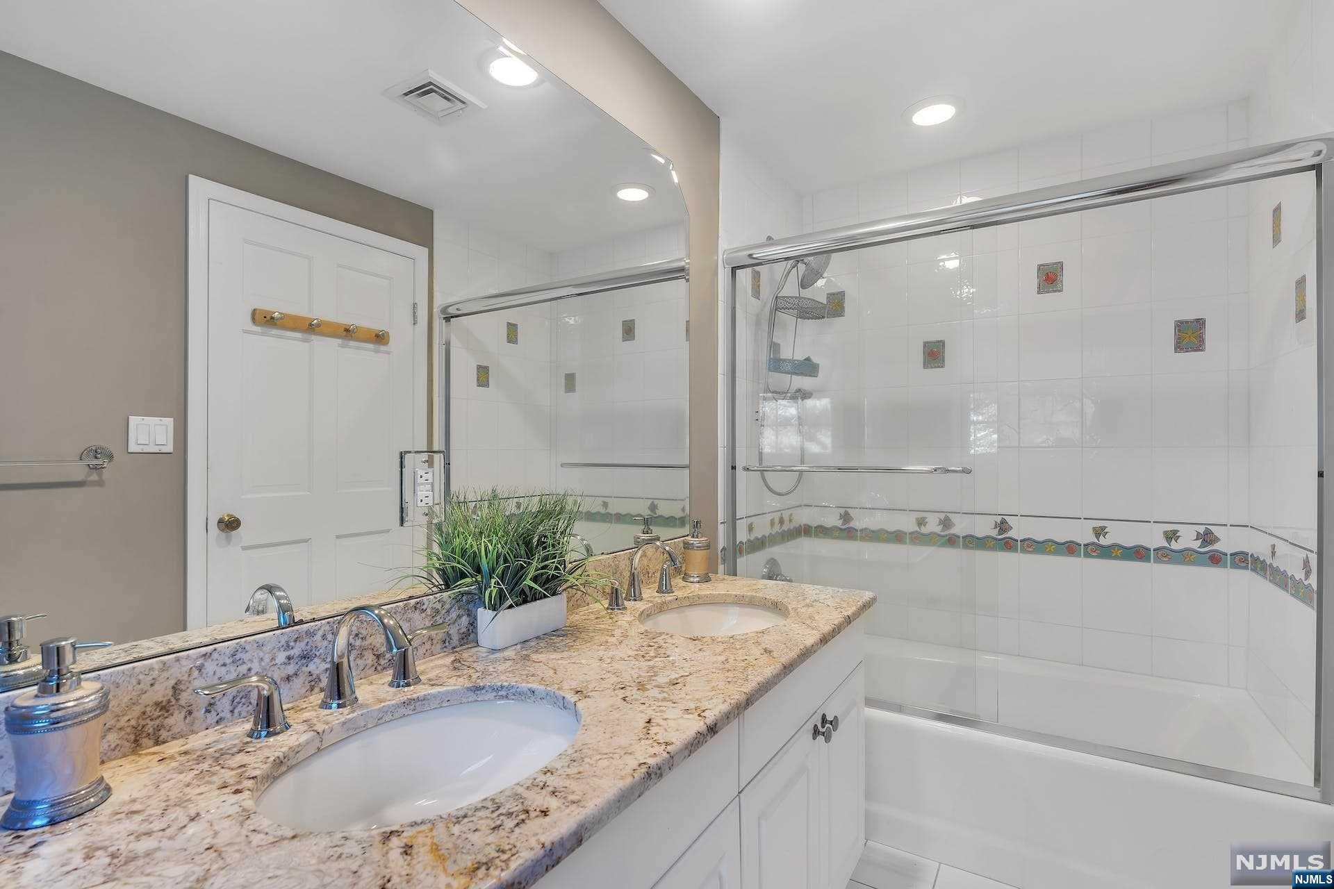 372 Carriage Lane
