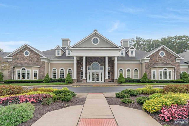 3205 Pierce Lane