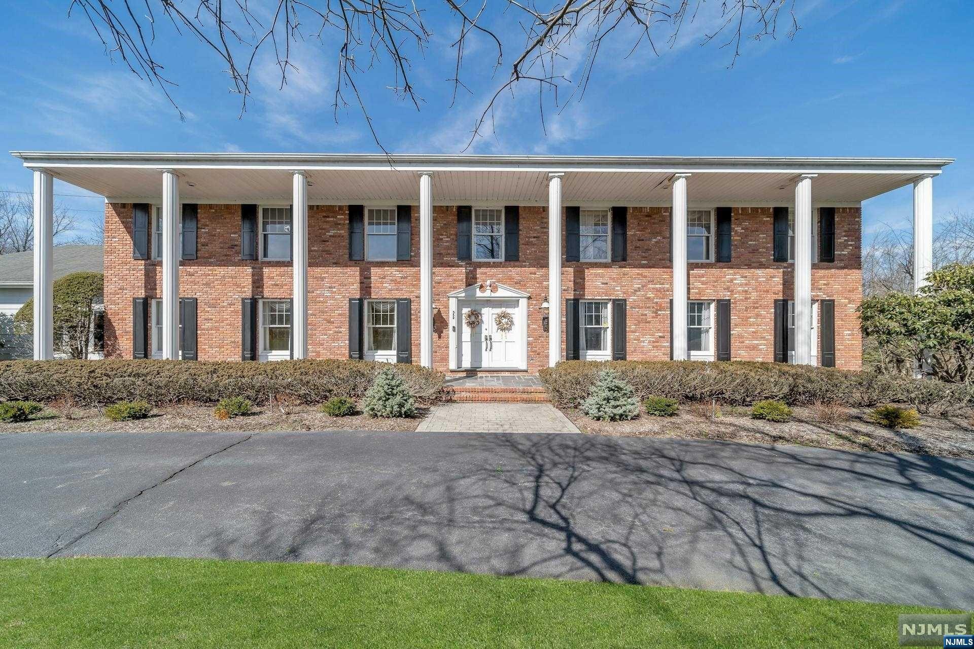 352 Briarly Drive