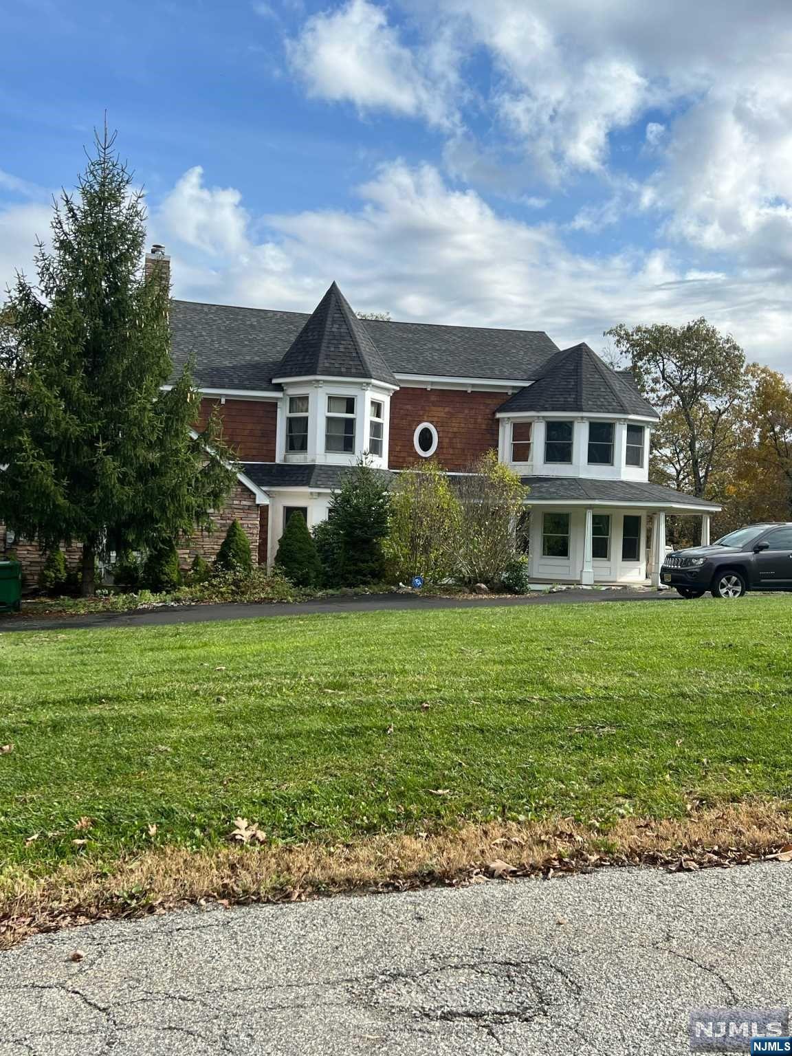 28 Hidden Valley Drive