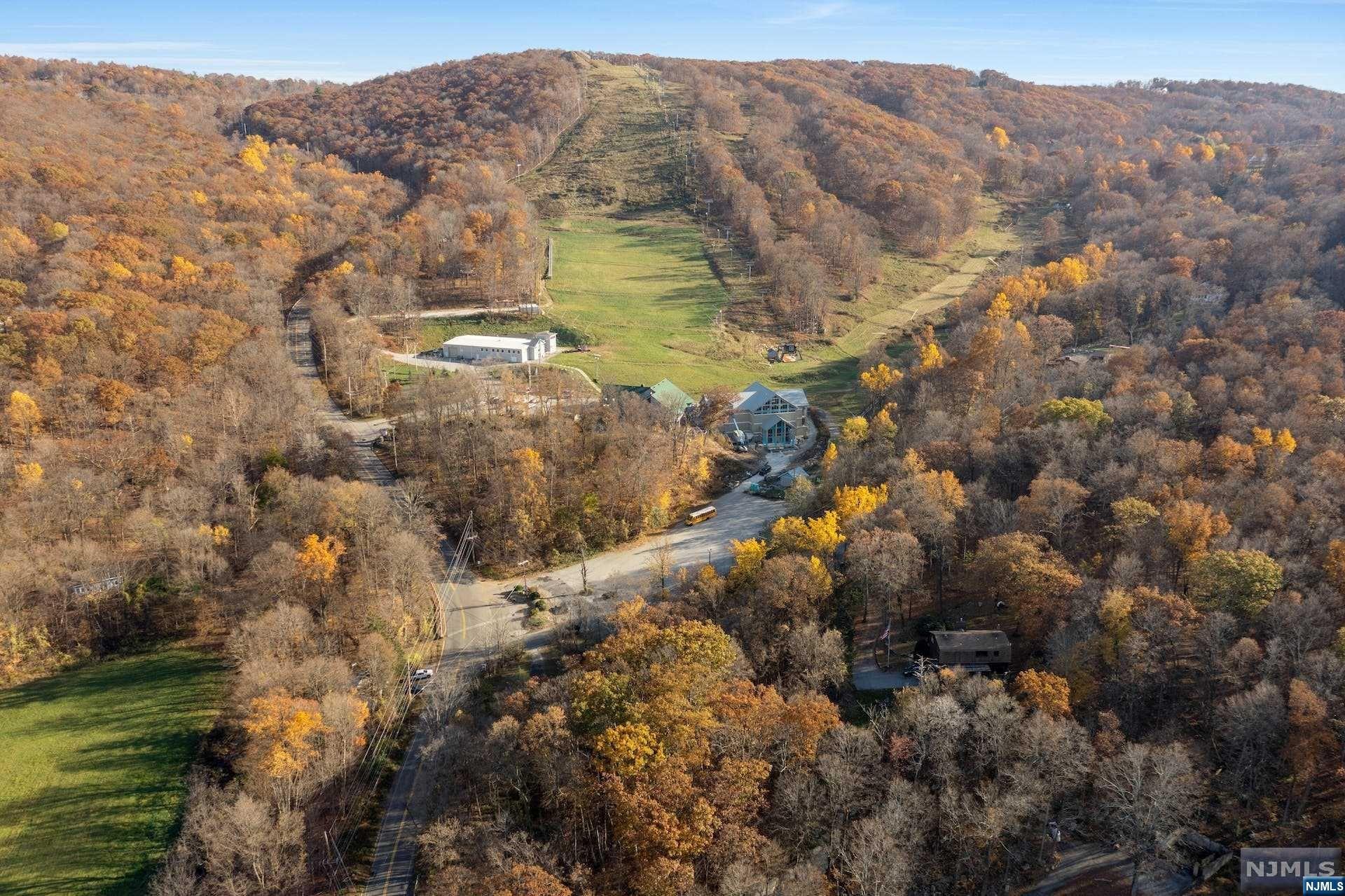 28 Hidden Valley Drive