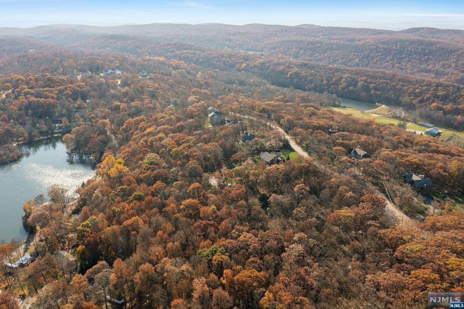28 Hidden Valley Drive