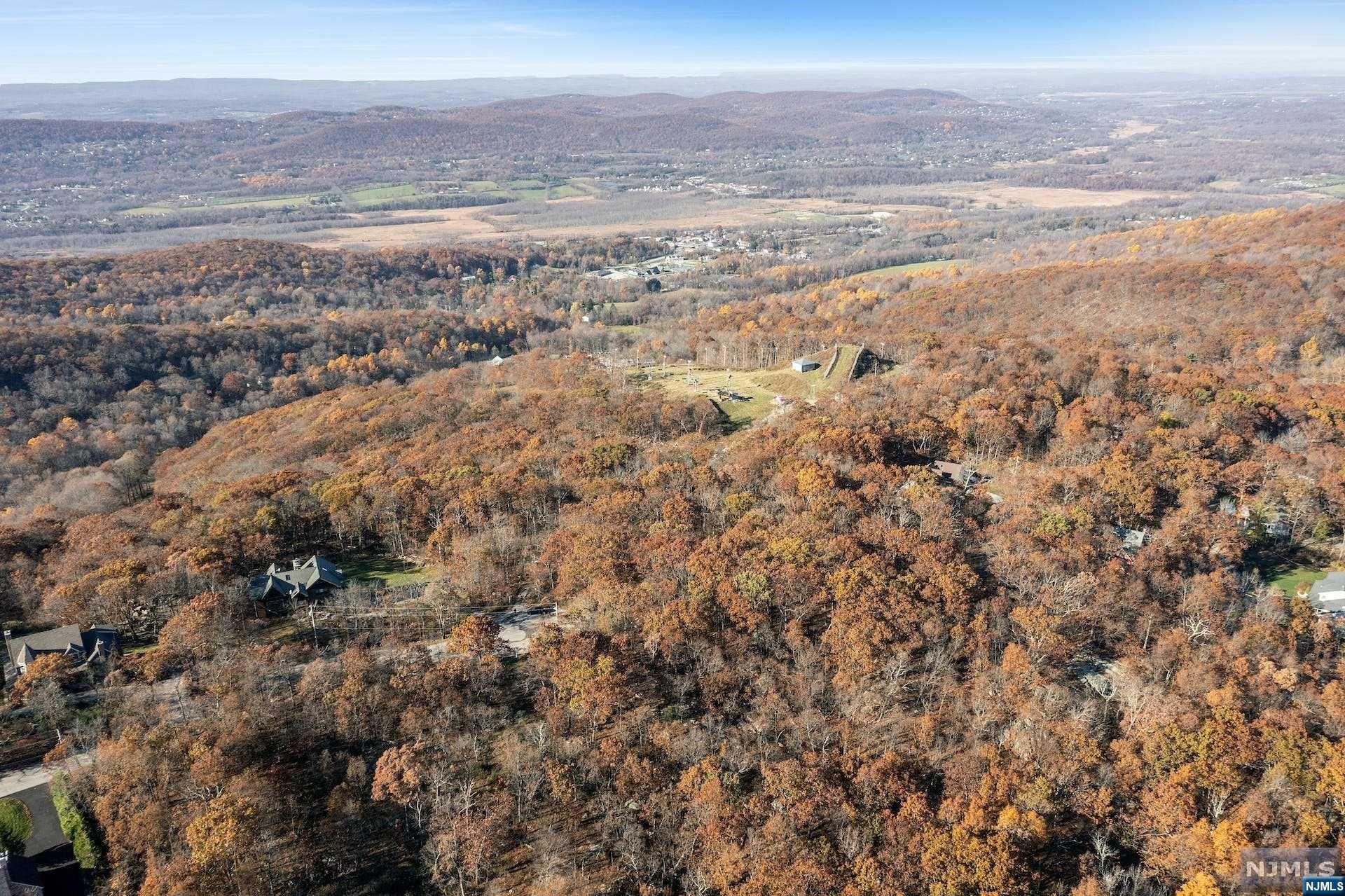 28 Hidden Valley Drive