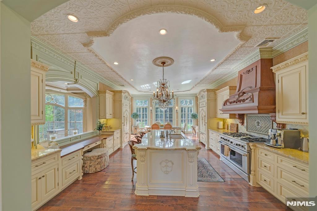 501 Timberline Drive