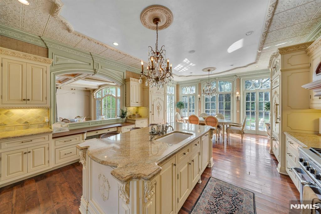 501 Timberline Drive