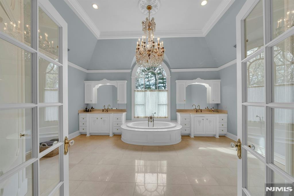 501 Timberline Drive