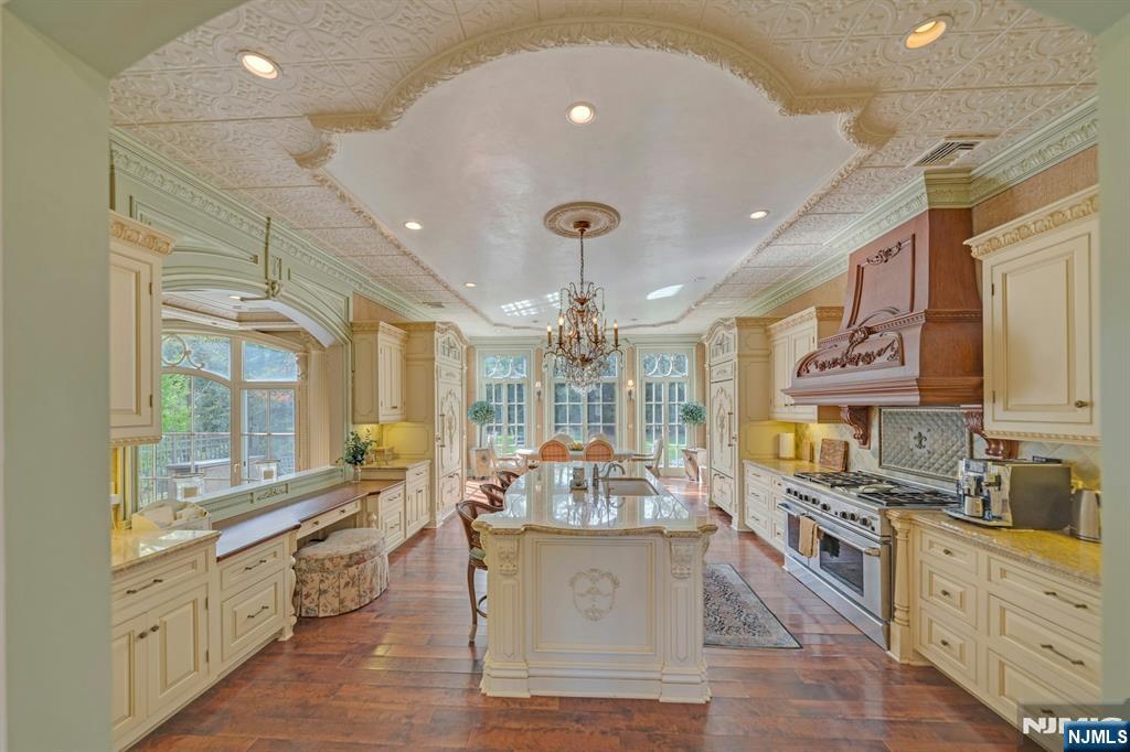 501 Timberline Drive