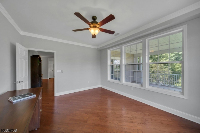 3310 Pierce Ln 310
