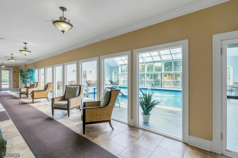 3310 Pierce Ln 310