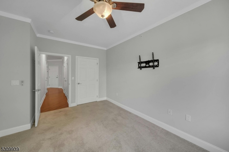 3310 Pierce Ln 310
