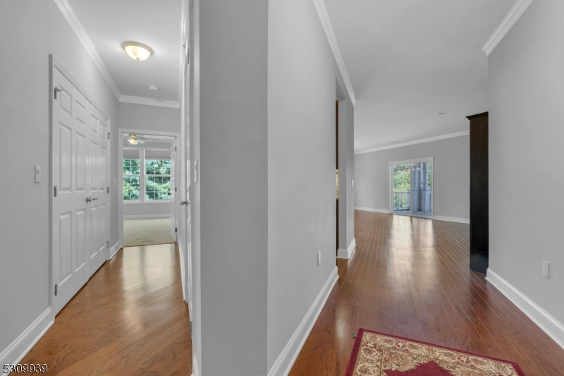 3310 Pierce Ln 310