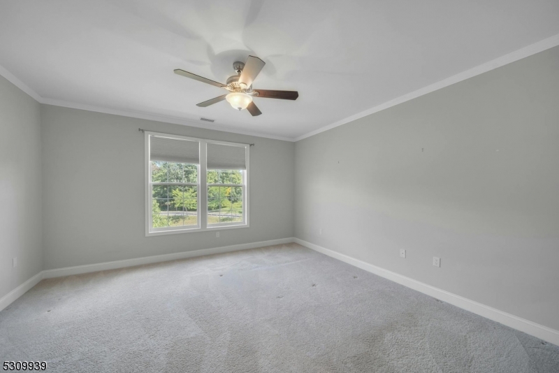 3310 Pierce Ln 310