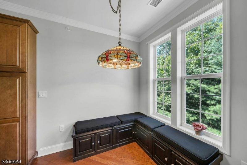 3310 Pierce Ln 310