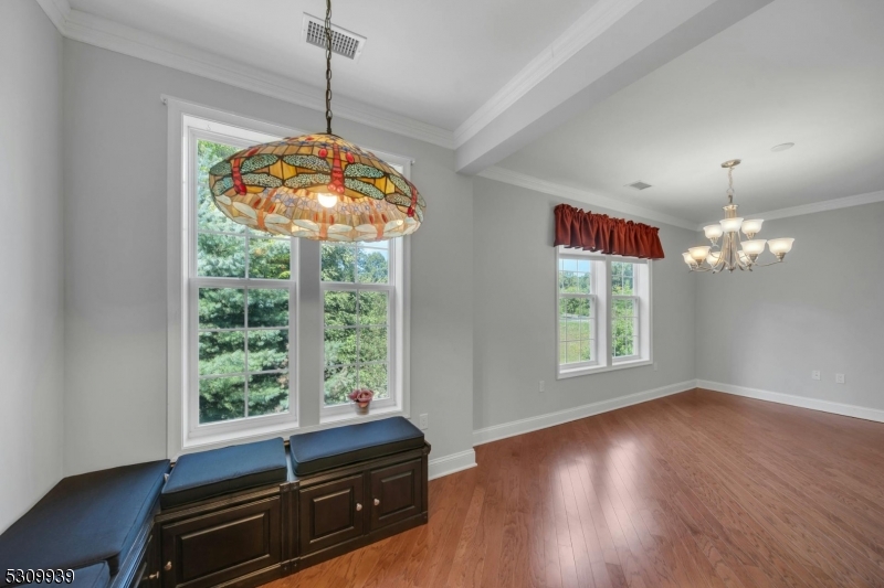 3310 Pierce Ln 310