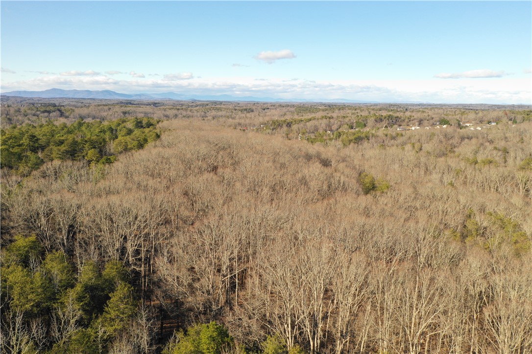 00 Hickory Nut Drive