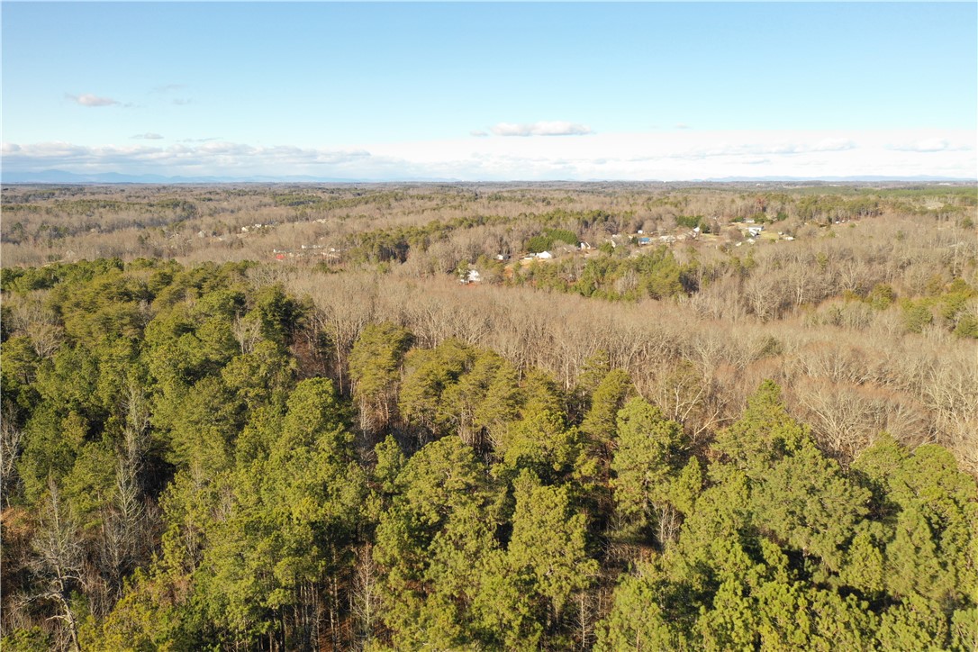 00 Hickory Nut Drive