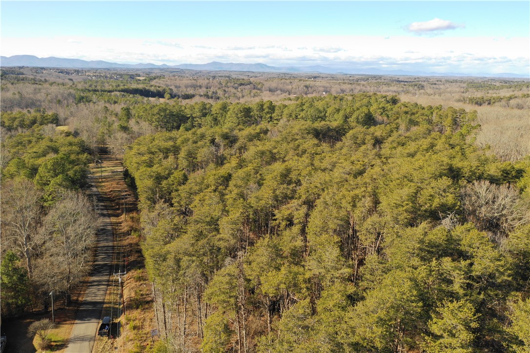 00 Hickory Nut Drive