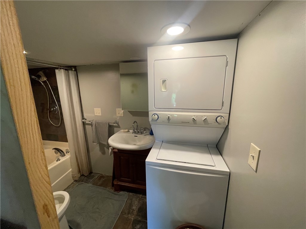 1018 Charlies Creek Road