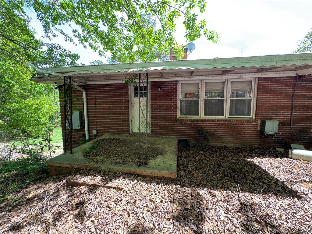 13352 Highway 76