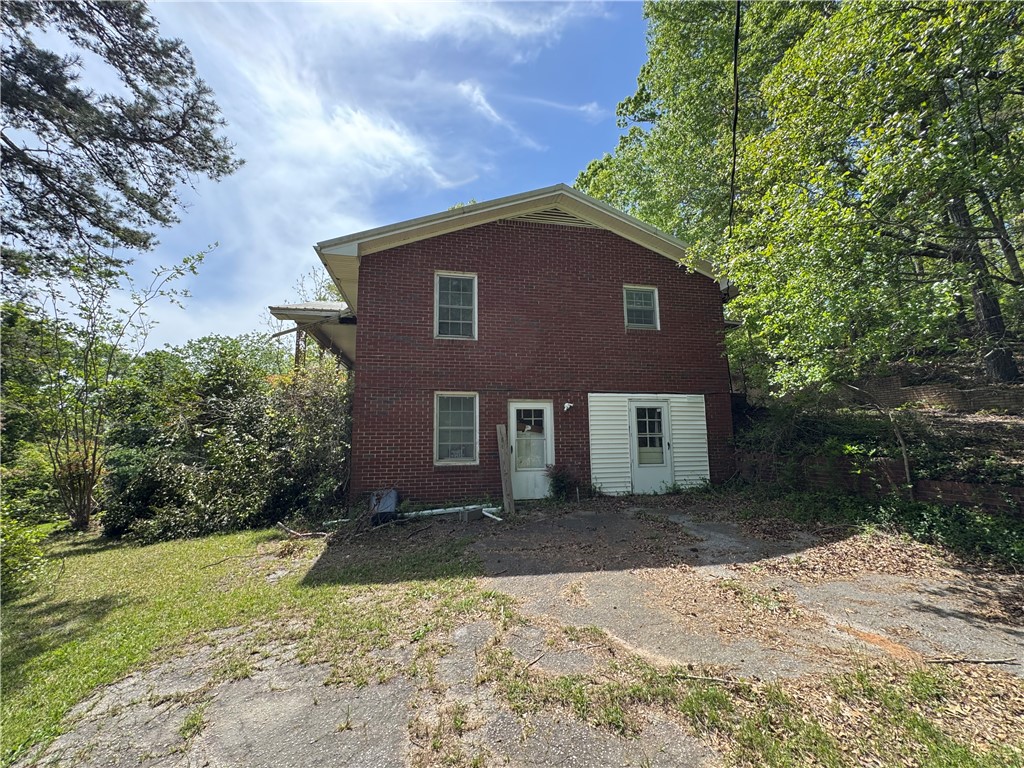 13352 Highway 76