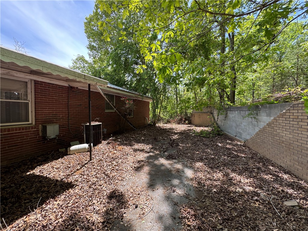 13352 Highway 76