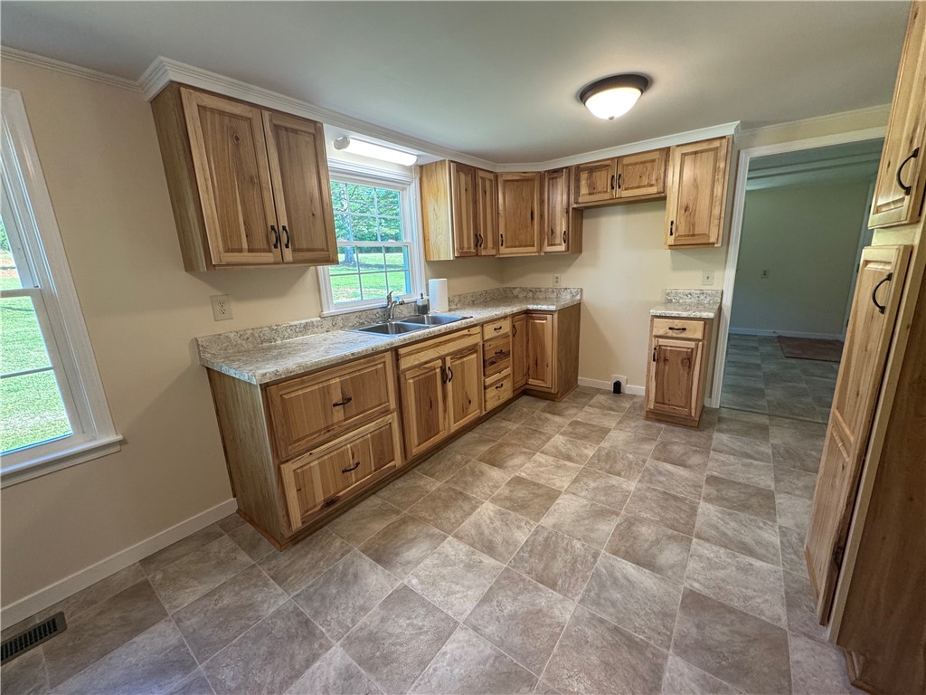 566 W Pine Grove Road