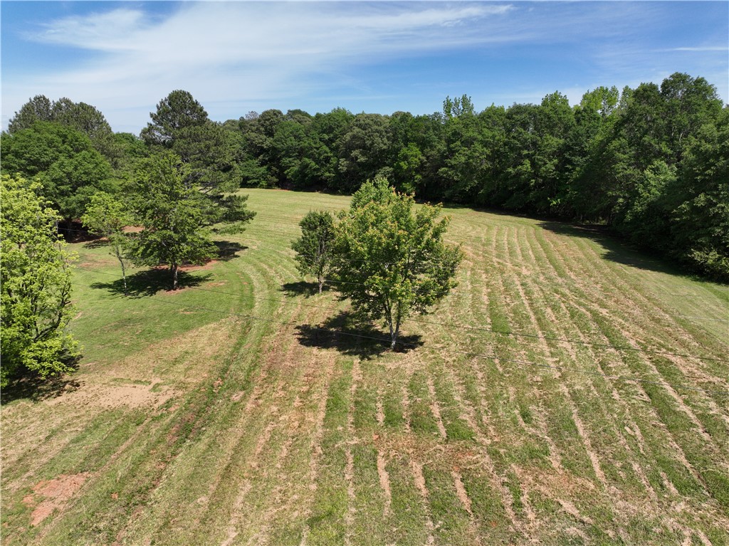 566 W Pine Grove Road