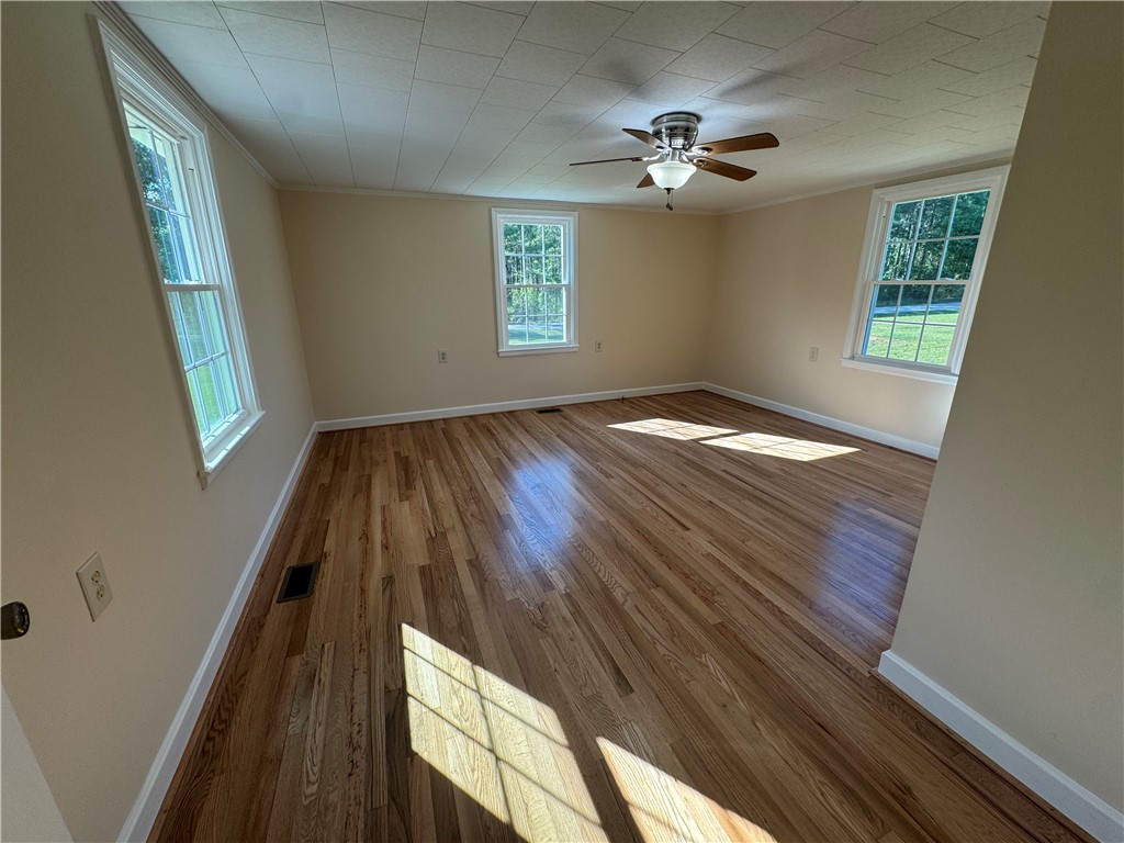 566 W Pine Grove Road