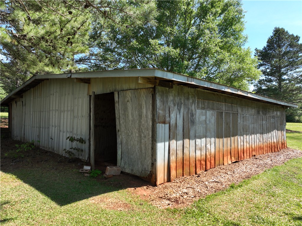 566 W Pine Grove Road