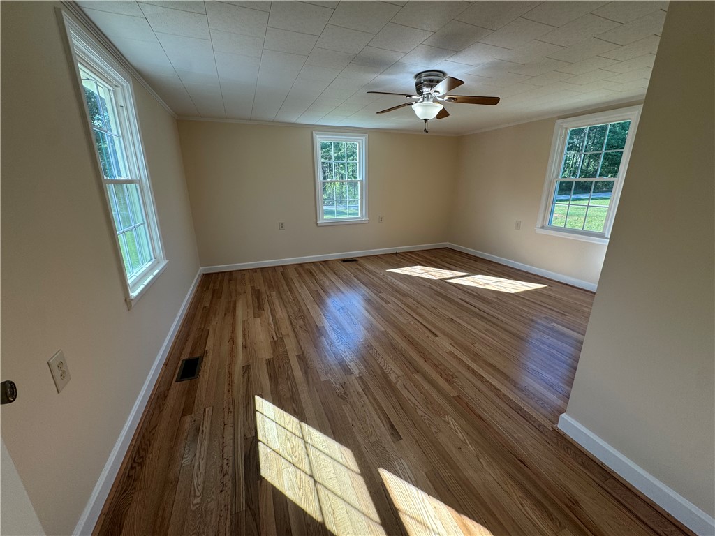 566 W Pine Grove Road