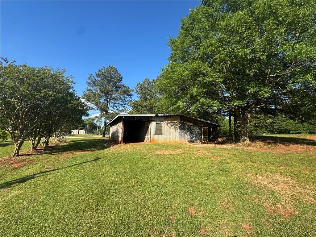 566 W Pine Grove Road