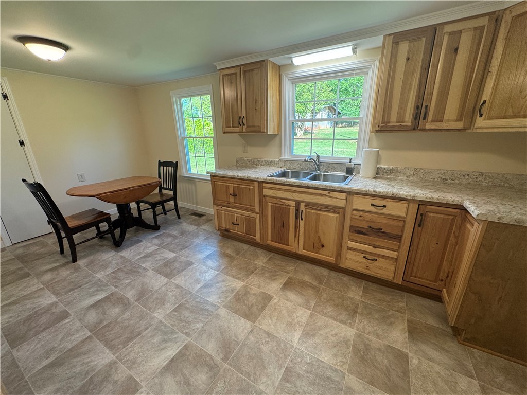 566 W Pine Grove Road