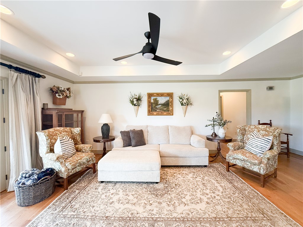 6050 Cross Anchor Road