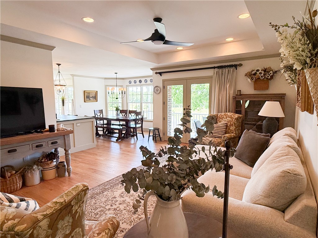 6050 Cross Anchor Road