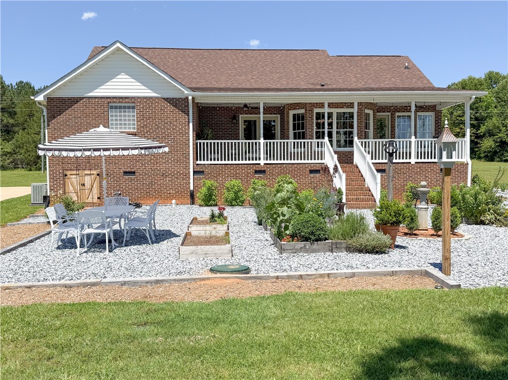 6050 Cross Anchor Road