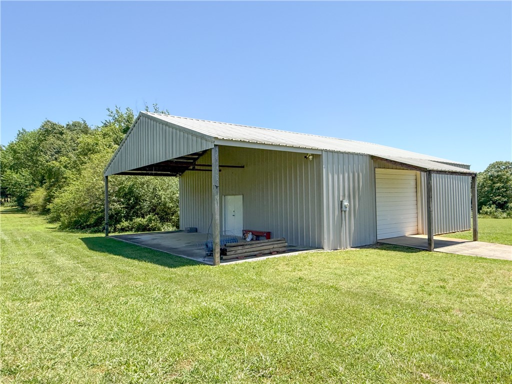 6050 Cross Anchor Road