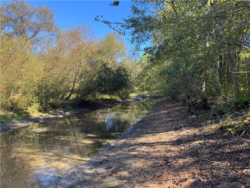284 River Road