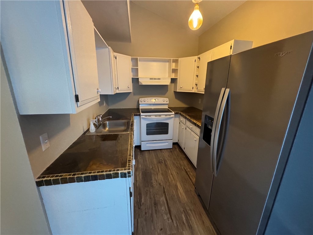 125 Maple Street 101