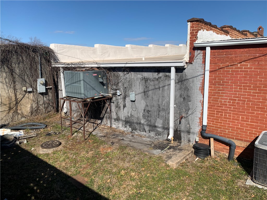 214 E Main Street