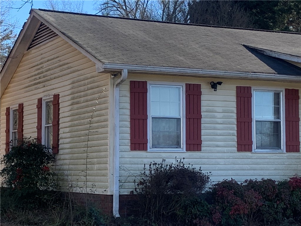 201 Knollwood Drive