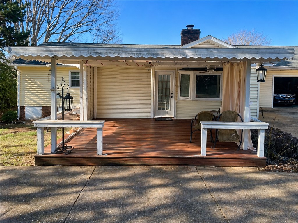201 Knollwood Drive