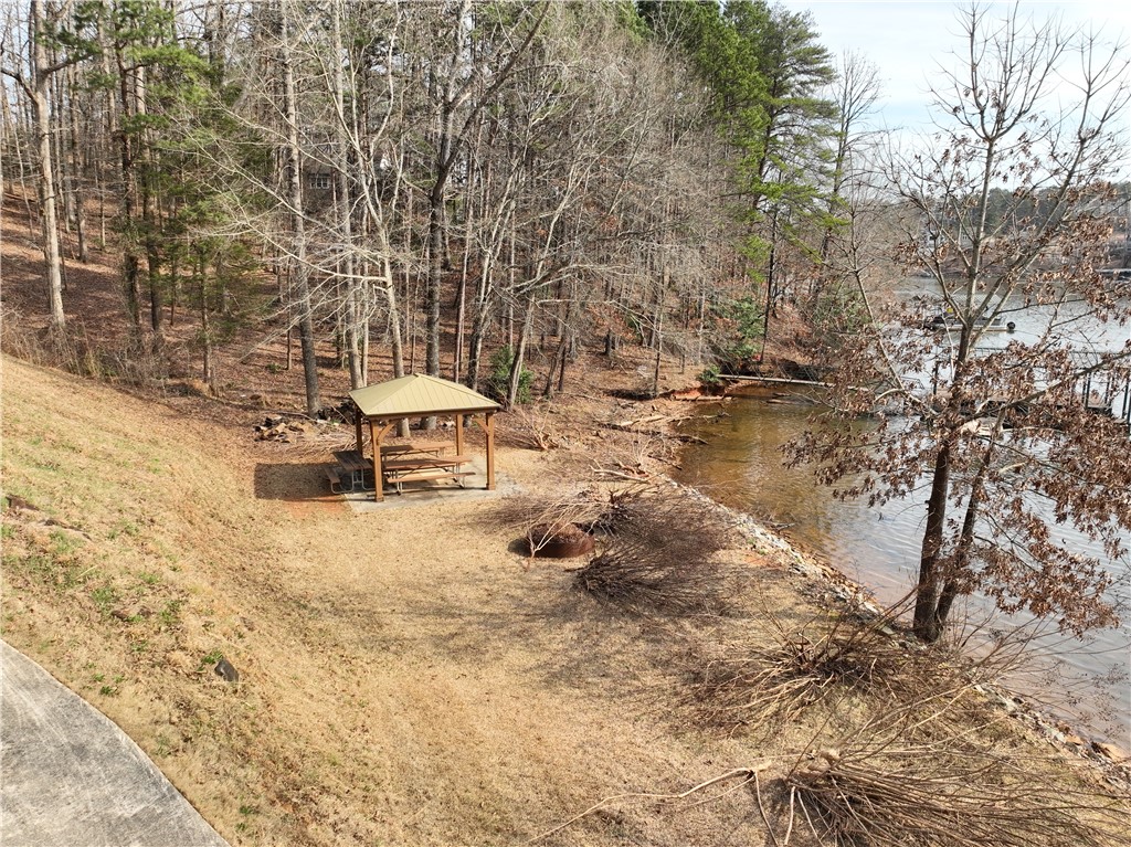 130 W Waters Edge Lane