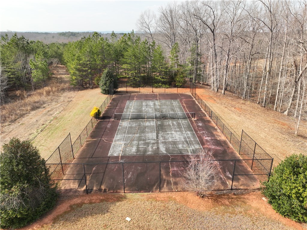 130 W Waters Edge Lane