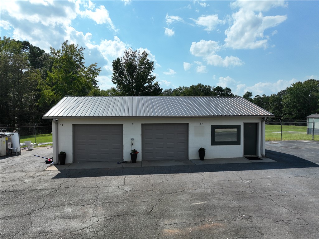 1425 Amity Road
